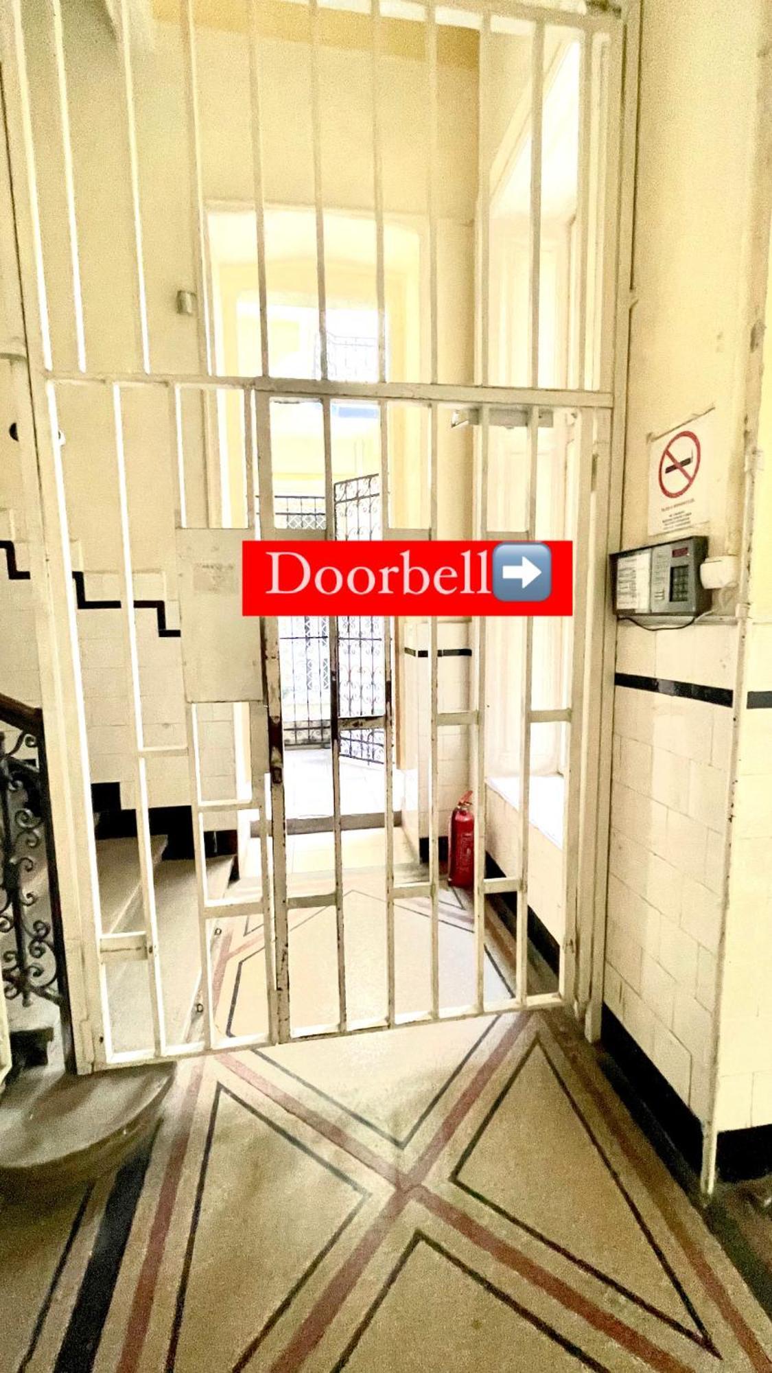 Amazing Swedish 3 Rooms Apartment In The City Center Budapesta Exterior foto