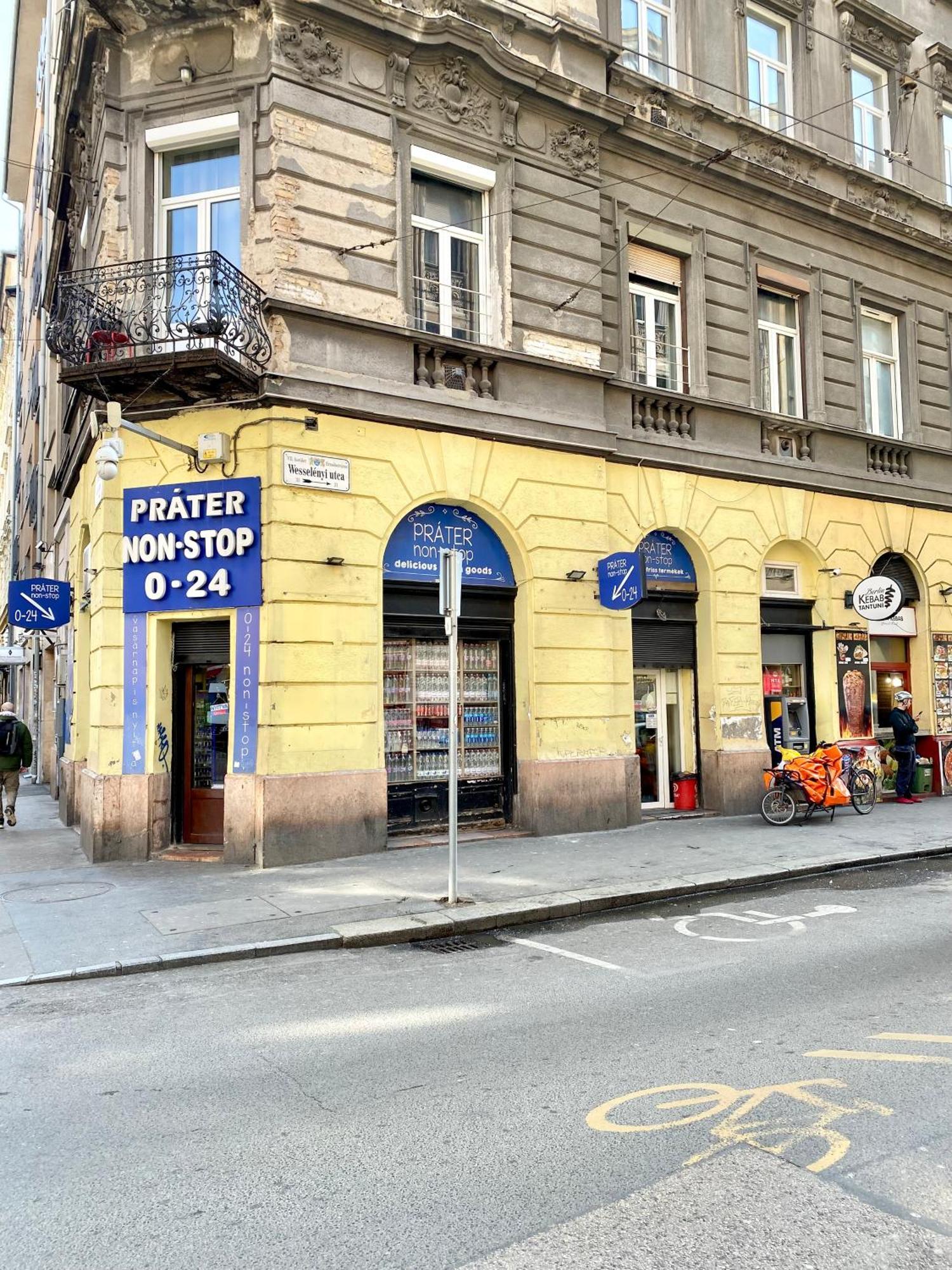 Amazing Swedish 3 Rooms Apartment In The City Center Budapesta Exterior foto
